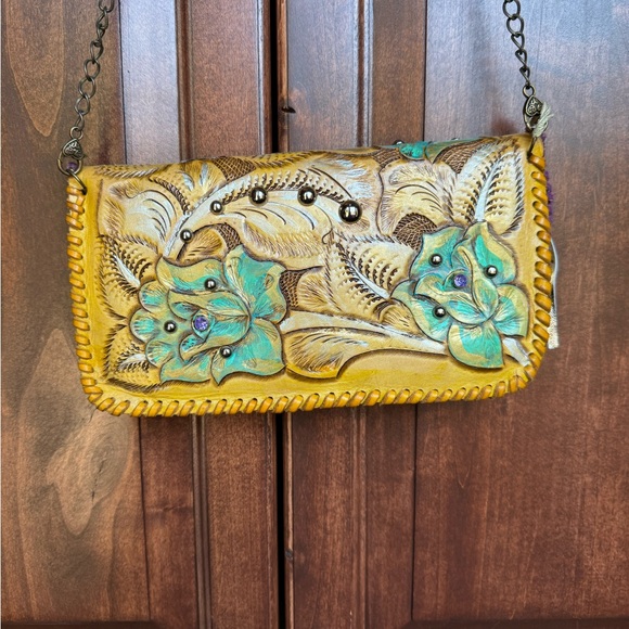 Genuine leather handcrafted small cross body one of a kind - Picture 2 of 5